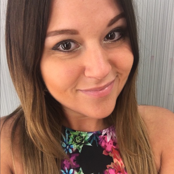 Meet your Posher, Brittany - Picture 1 of 1